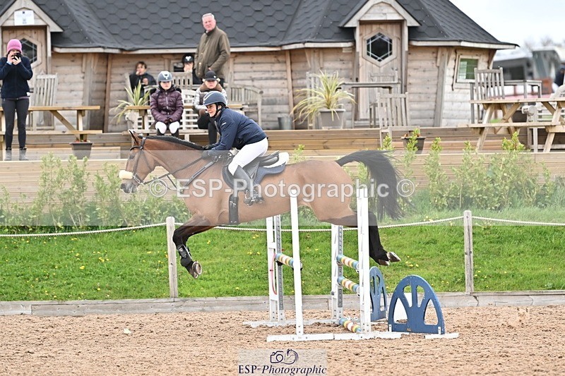 250414-111548-00408 - 90cm Round 1