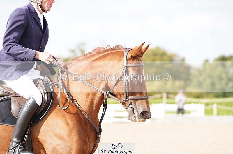 241004A-112400-00213 - Fri 02 Snr 1.05m Open