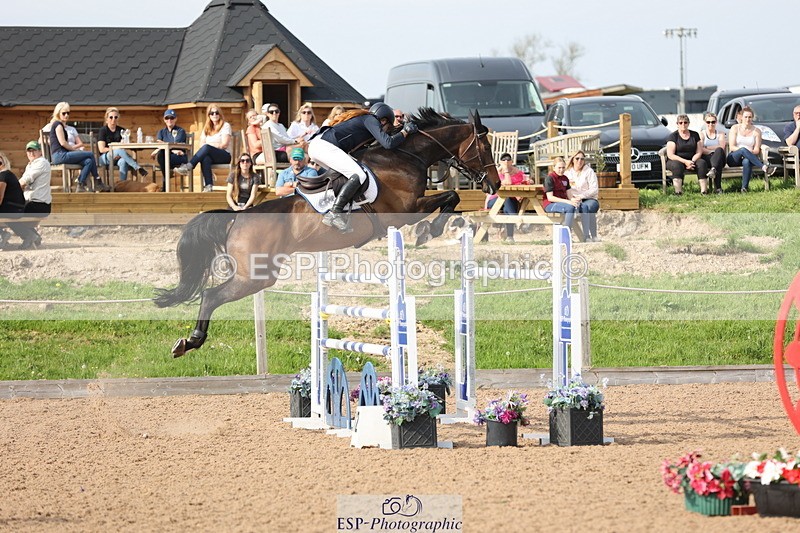 240511A-171219-15249 - Cls 38 National 1.40m Open