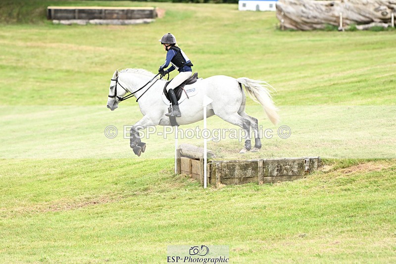 240825X-160607-36664 - 80cm XC 15.30 to 16.30