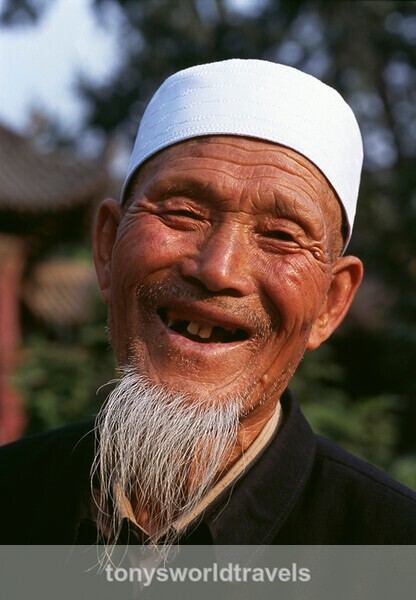 Smiling Old Man, China - Smiling faces of the World