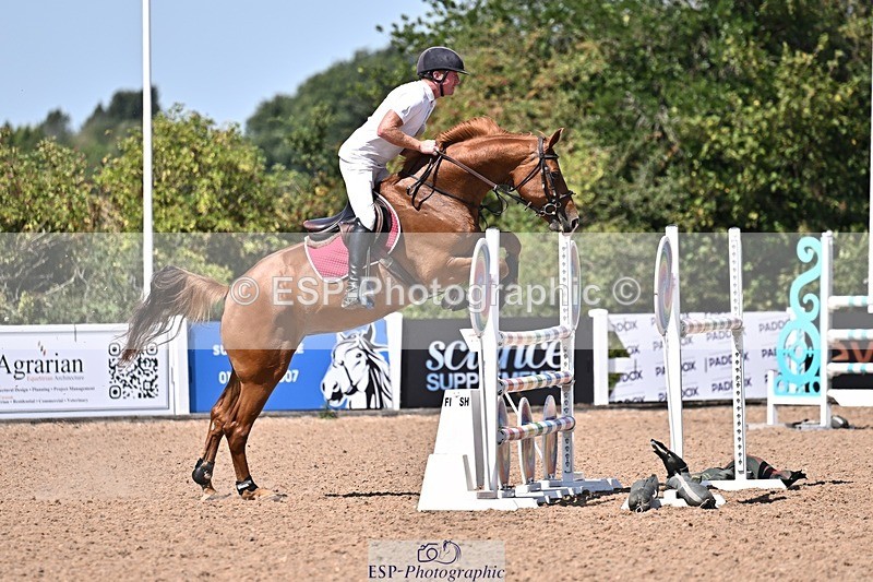 260812-124915-00510 - Cls 6 Foxhunter and 1.20m