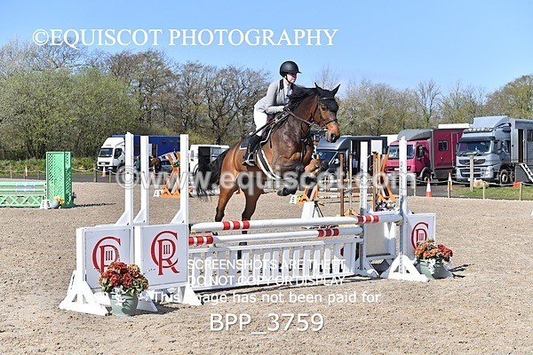 BPP_3759 - CLASS 3 FRI Senior British Novice/ 90cm Open