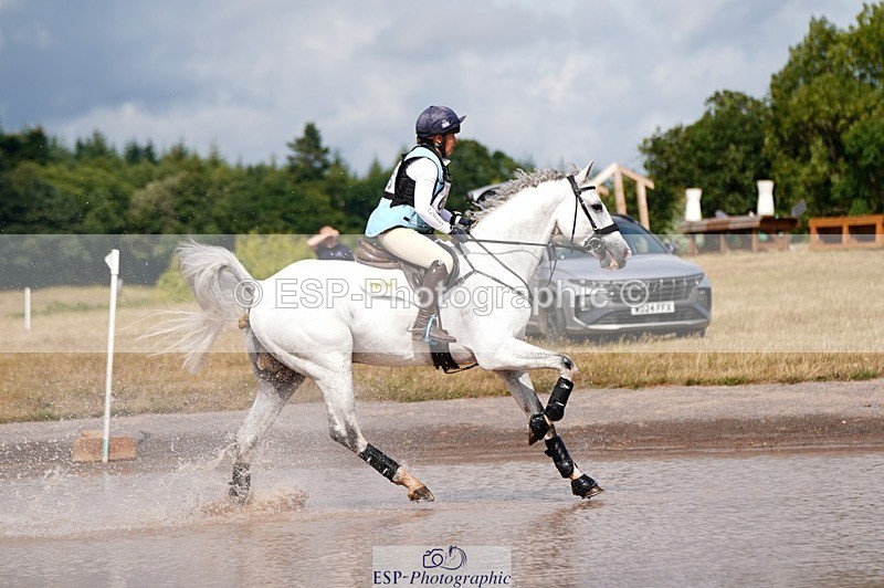 250803A-154940-16709 - O-685-Kitty.King-COOLEY.HOT.SOCKS