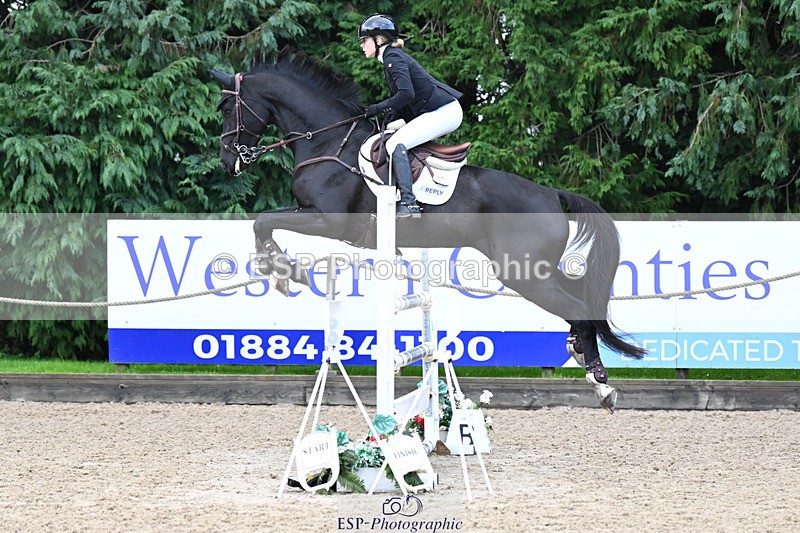 241025-093537-05097 - 132-Mollie.Summerland-MOJO