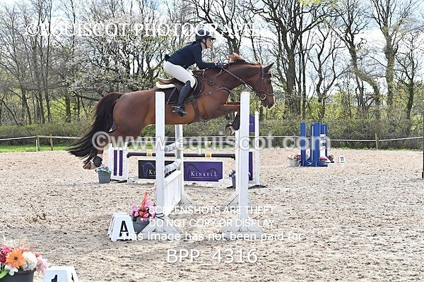 BPP_4316 - CLASS 8 FRI Senior Foxhunter/ 1.20m Open