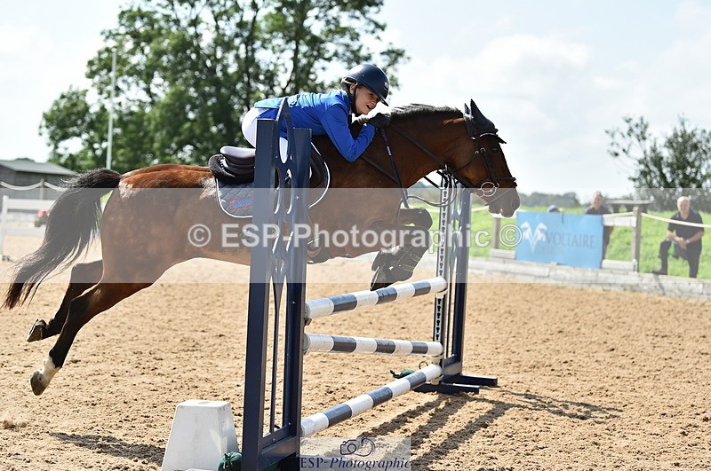 230902A-125058-01245 - Cls 3A Pony Medium 80cm