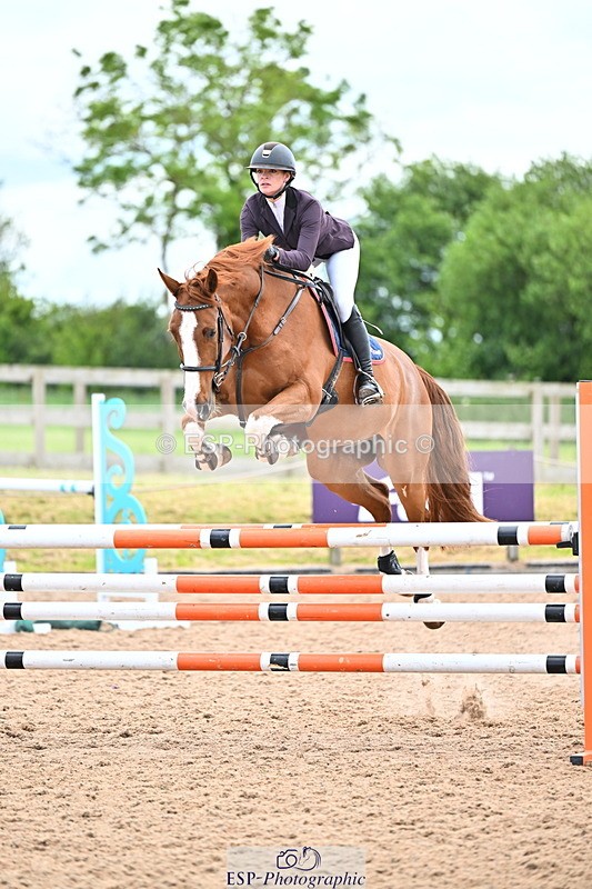 240608A-125506-02429 - Cls 4 Snr Newcomers and 1.10m Open