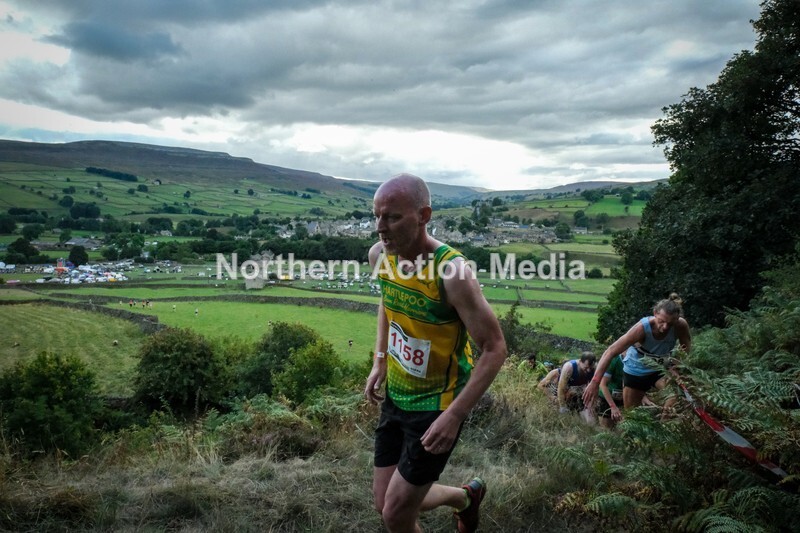 DSCF5106 - Reeth Fell race seniors