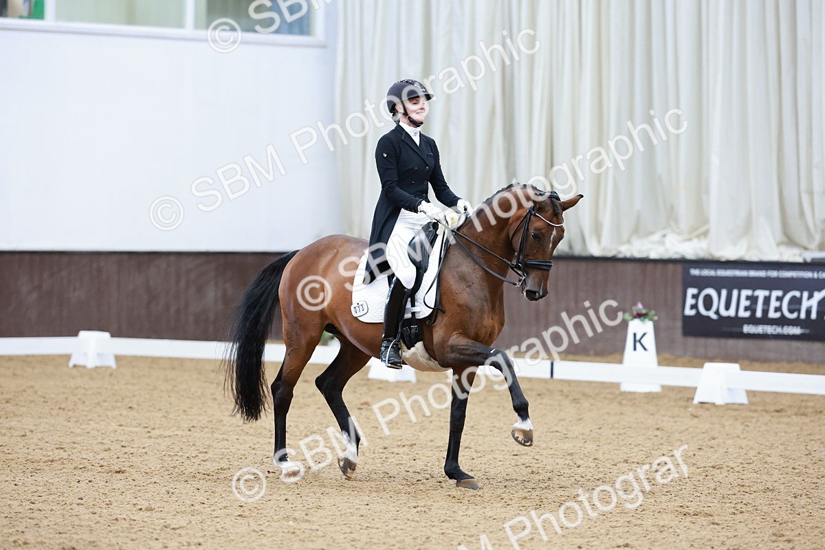 SBM_016214 - Class 5 - FEI INT II - 15.48-17.00
