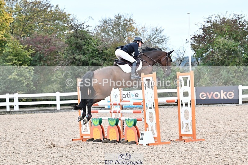 251015-140706-00715 - Cls 4 Newcomers and 1.10m Open