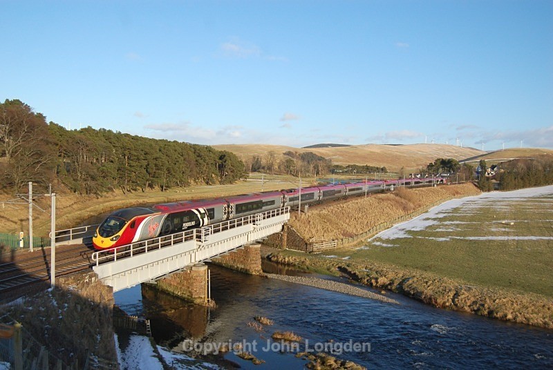 6.2.13 - 390104 1S58 11.30 London - Glasgow, Crawford - West Coast Main Line (north to south)