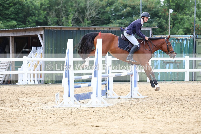 3E7A3222 - Class 4: Senior British Novice/90cm open