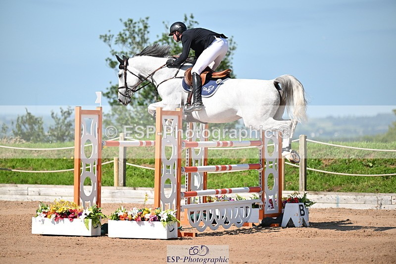 240718A-101820-04456 - Cls 1, 3 Star Small Tour 1.35m