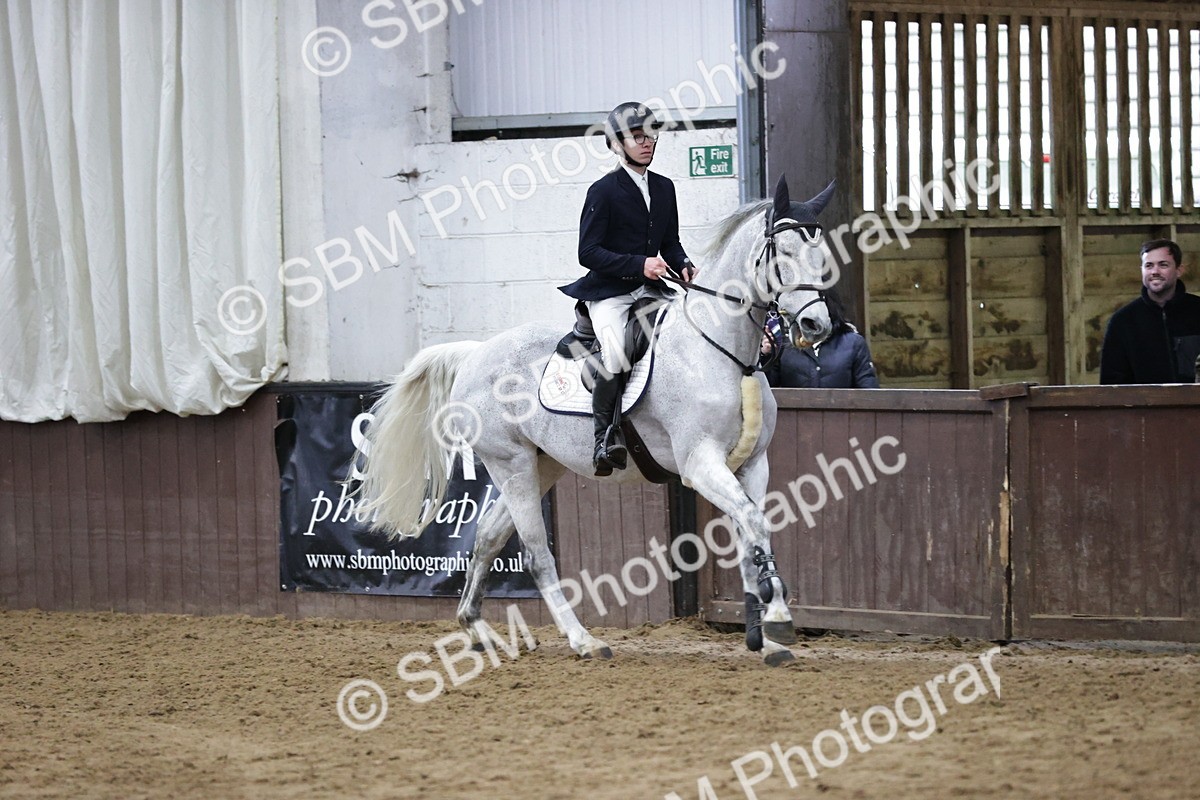 SBM_001403 - Class 4 - Senior Newcomers/ 1.10m Open