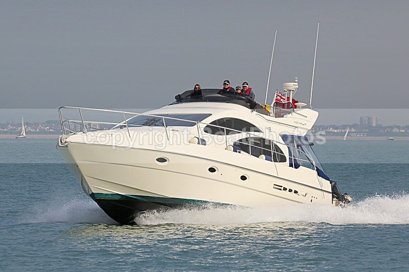 151003 WHITE MISCHIEF - AZIMUT 42 WT7A4298 - Flybridge Cruisers