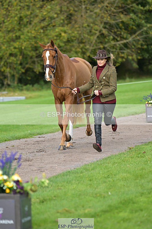 241023-131737-00183 - 010-Julia.Norman-SCOTCH.ON.THE.ROCK'Z