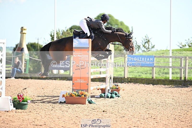 240913A-145813-04965 - Cls 17 National 1.30m Open