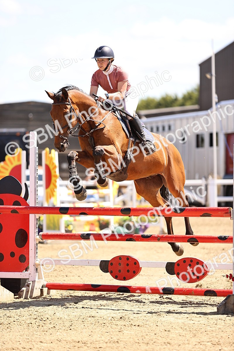 SBM_014516 - Class 15 - Senior Newcomers - 1.10m Open