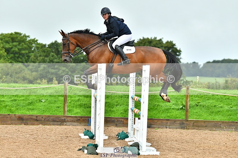 230805A-105842-00249 - Cls 2 Snr Newcomers & 1.10m Open