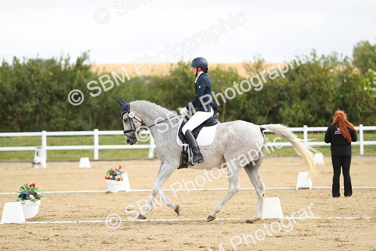 SBM_015086 - Class 13 - Novice 23 - 8,30-9.33