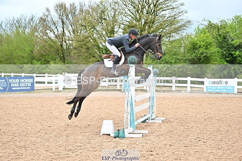 240501A-150406-01201 - Cls 8 Snr Foxhunter and 1.20m Open