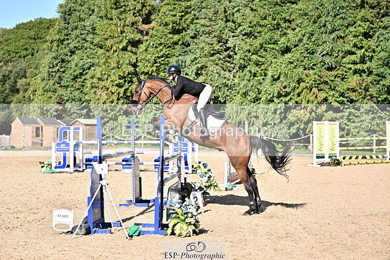 260906A-160753-04572 - Cls 24 Snr Foxhunter