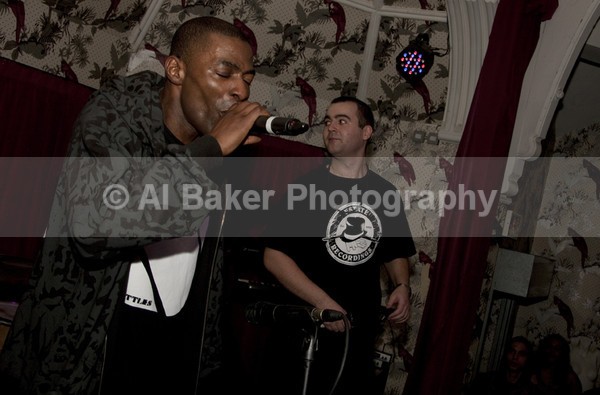 204 - Skittles 'Poor With £100 Trainers' launch 05.03.12