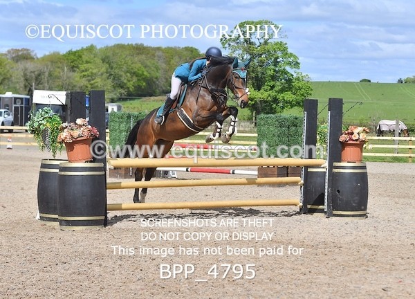 BPP_4795 - CLASS 14  SAT Senior British Novice/ 90cm Open