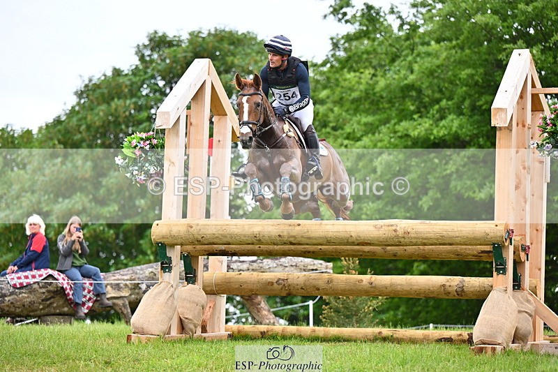 250524A-160212-14462 - C-254-Alexander.Bragg-SHANNONDALE.ARVA