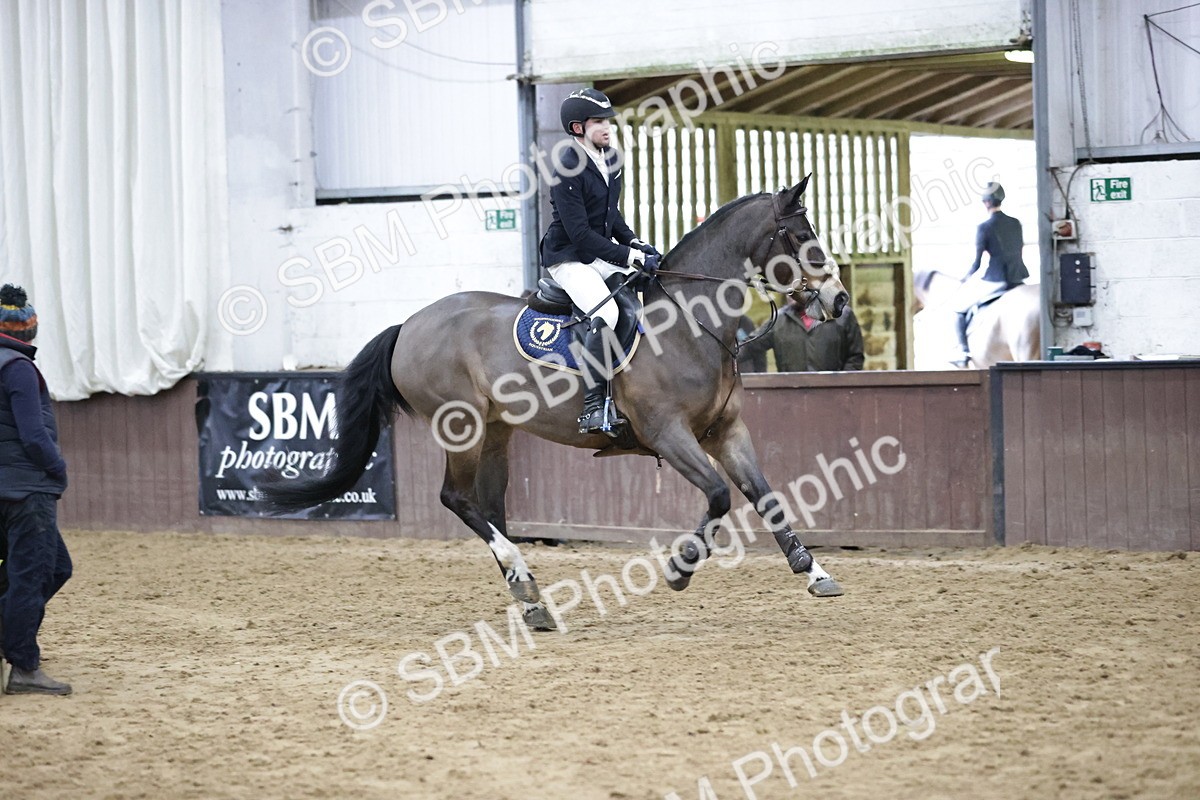 SBM_001367 - Class 4 - Senior Newcomers/ 1.10m Open
