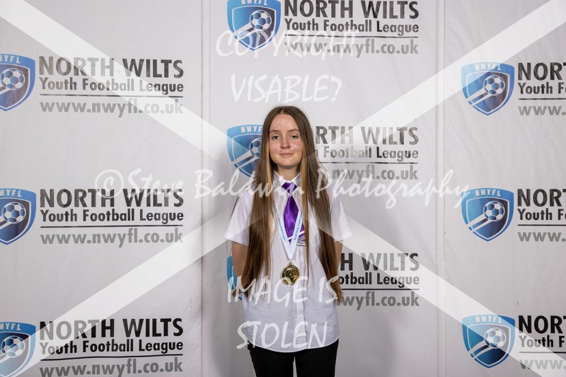 1DX30240 - Div 1 FC Abbey Meads Purple Girls