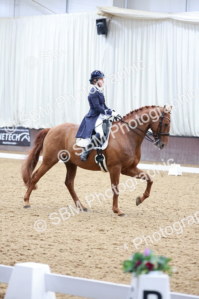 SBM_020864 - Class 13 - FEI INT I - 16.26-17.14