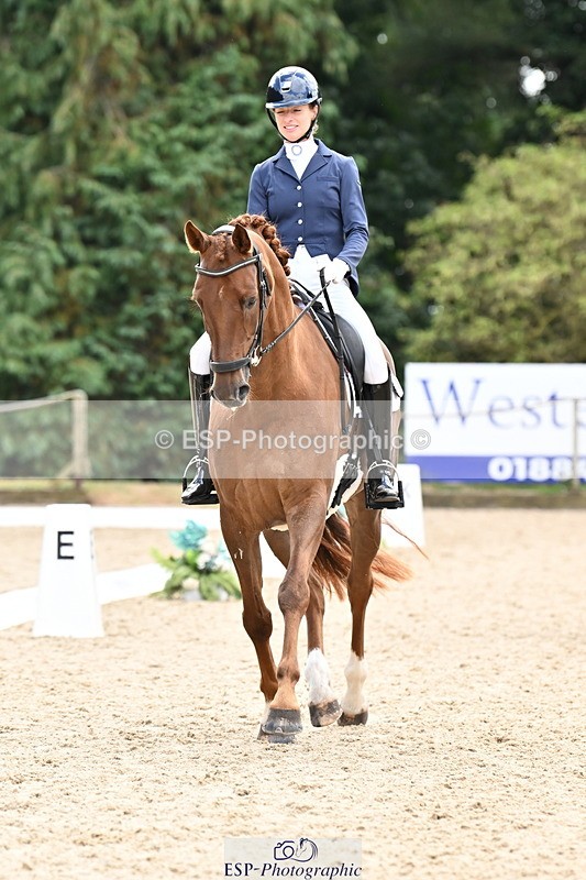 250808A-154544-01490 - 068-Jennifer.CharlestonRoulette.Magic