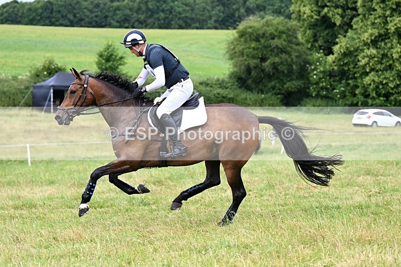 240630X-115843-6704 - 321-Gubby_Leech-ACTIVE_VOGUE