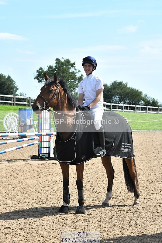 230903A-134429-04844 - Cls 15B U21 Intro 1m