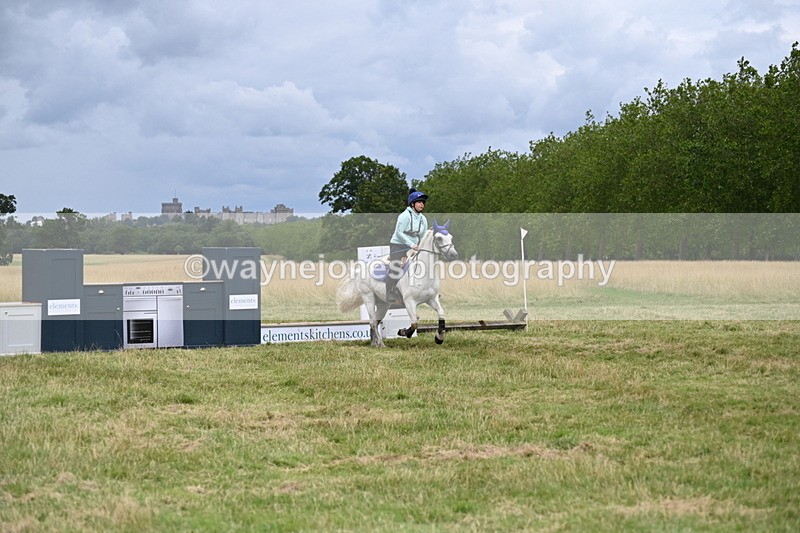 WJ6_4599 - Time at Jump 13:04 to 13:34