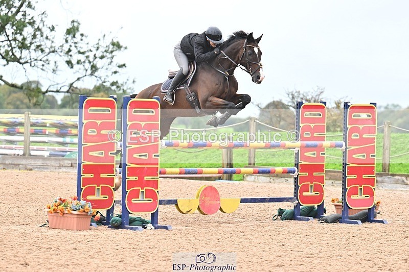 251003-134438-01198 - Cls 3 Foxhunter and 1.20m