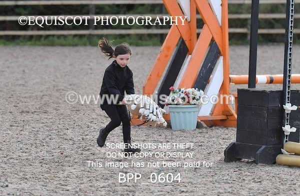 BPP_0604 - HOBBY HORSE SHOWJUMPING CLASSES