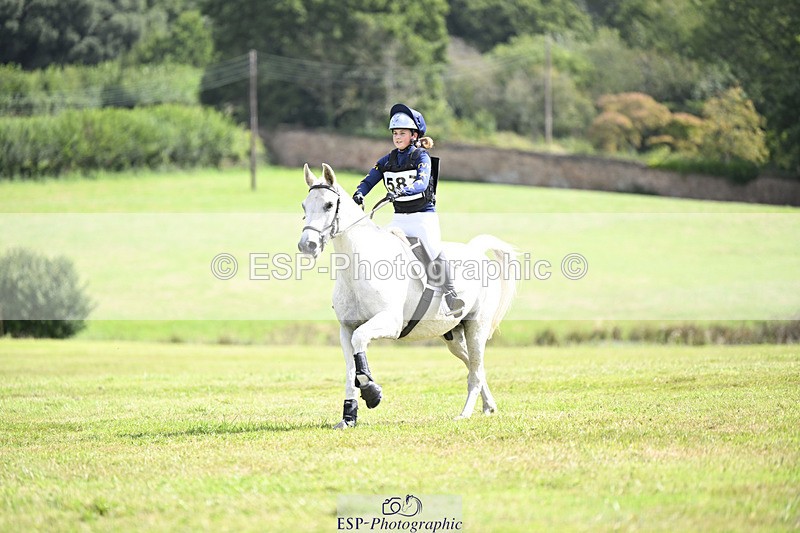 240825X-113128-32551 - 70cm XC 11.00 to 12.00