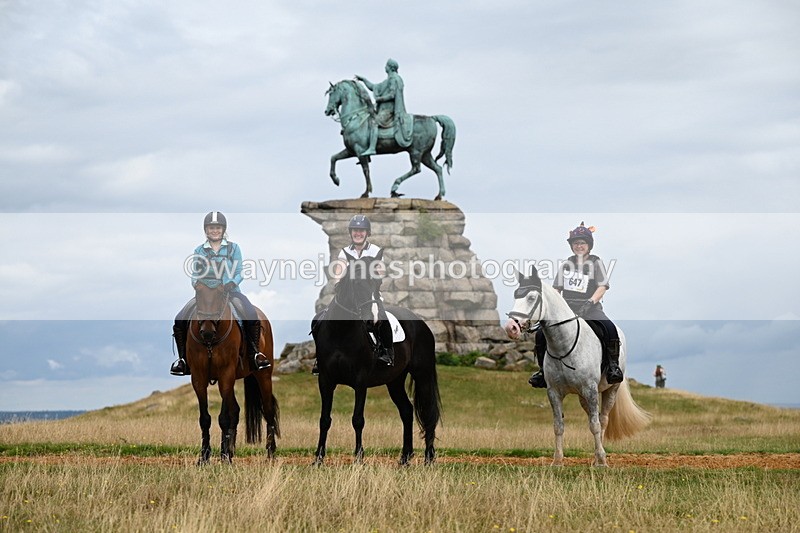 DSC_5975 - Time at Statue 12:17 to 12:44