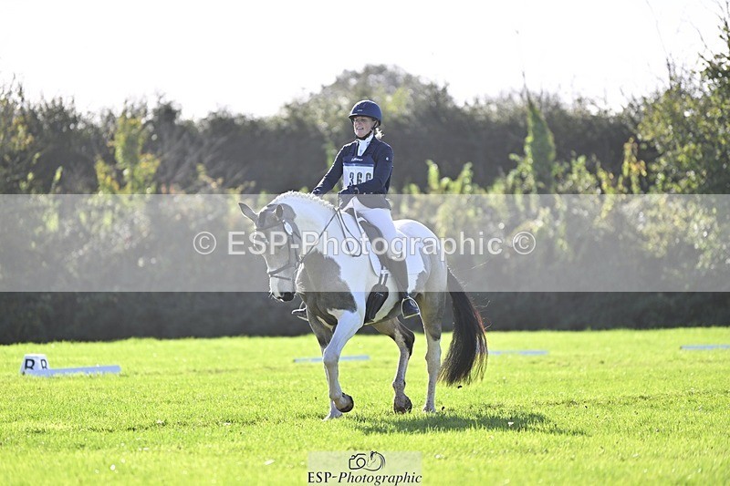 241025-112110-06836 - 366-Chloe.Robinson-BRACKENSPA'S.KEEP.A.SECRET