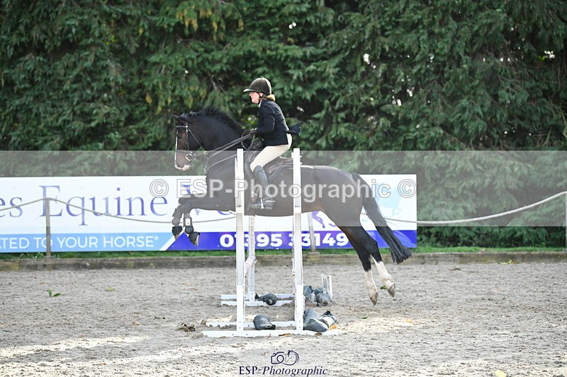 251004A-153546-01892 - Classes 8 & 9 70cm