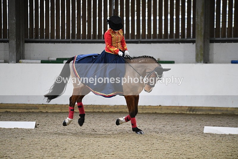 WJ5_9364 - Time 13:04 to 13:41 Fancy Dress DTM