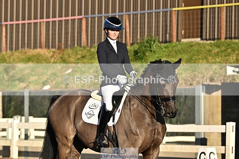 241214-143056-02864 - 139-Holly.Kerslake-Platinum.Cabachon