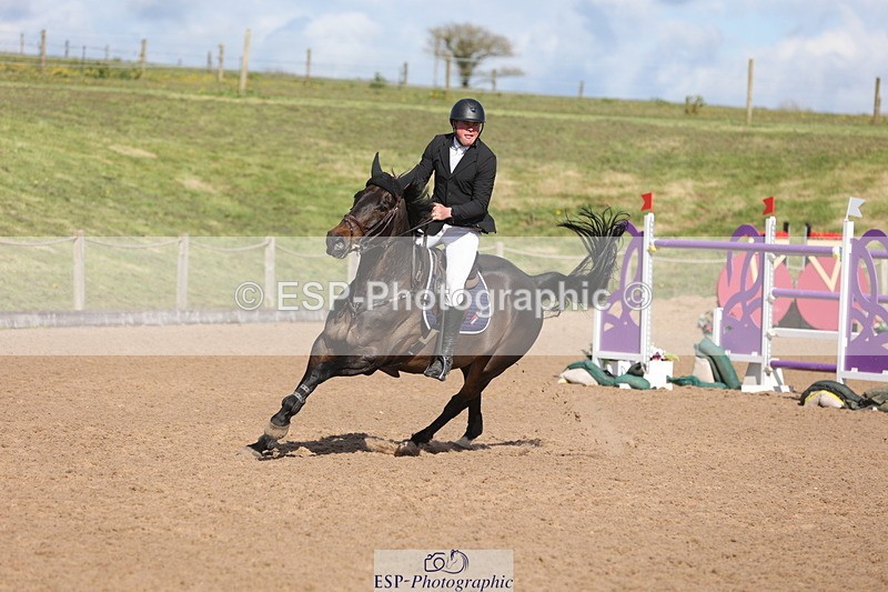 240419A-163234-09422 - Cls 10, 2 Star Big Tour 145cm  15.45 to 16.35 break