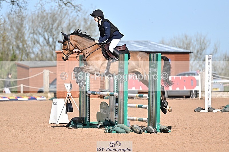 260408-102356-00141 - Cls 2 British Novice and 90cm