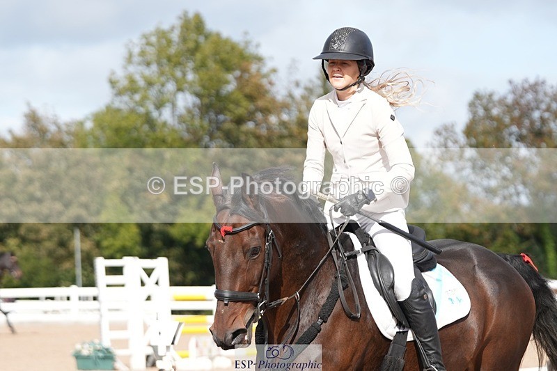 251005-132557-03528 - Cls 27 1.05m Amateur Qualifier