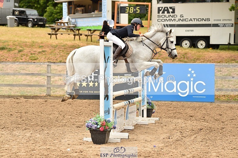 230618-135556-12835 - Cls 25 Pony Foxhunter & 1.10m Open