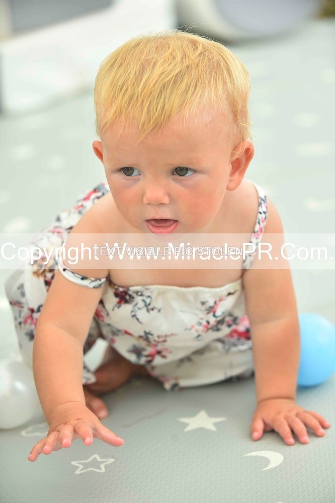 SH4_2097 - Bonny baby competition.